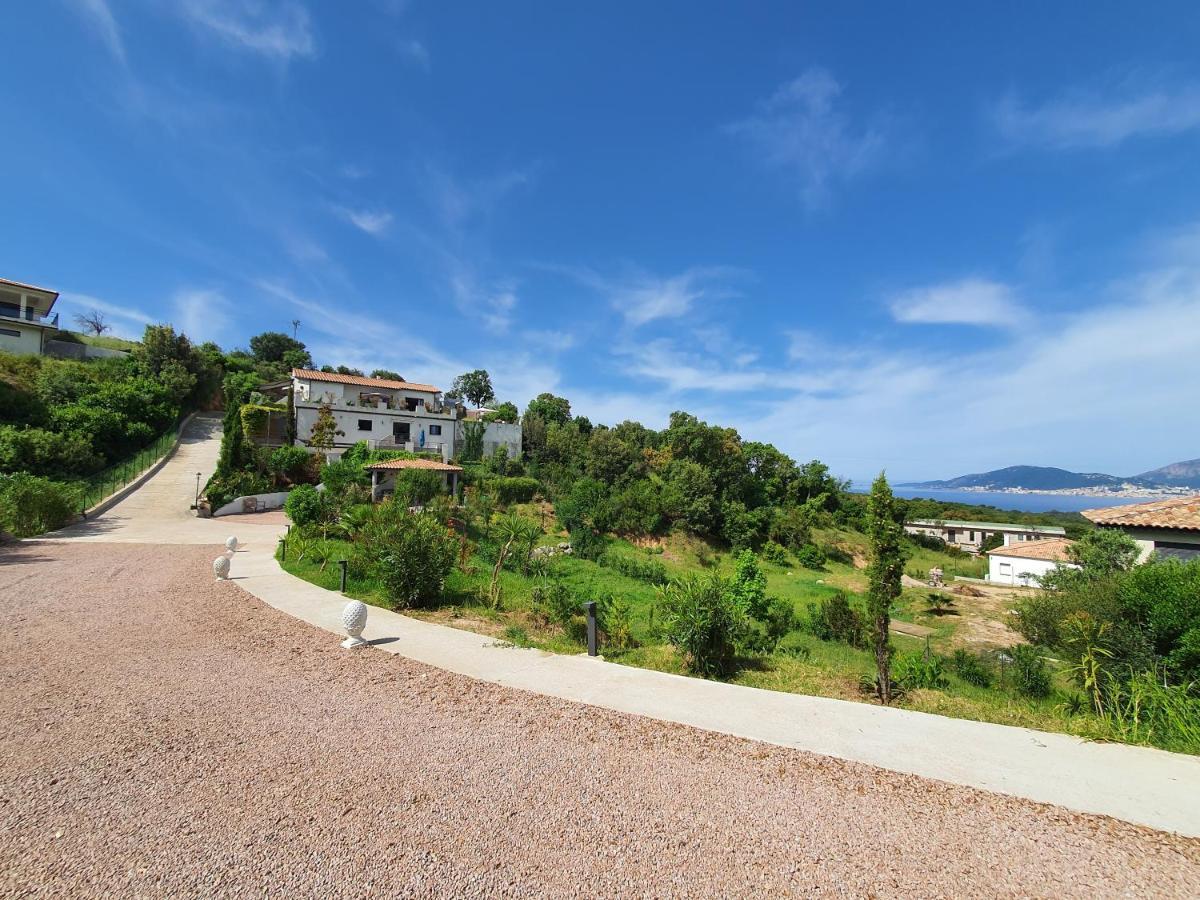 Appartement F2 Avec Terrasse De 35 M2 Bomorto - Porticcio Porticcio  Luaran gambar